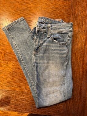 American Eagle Outfitters Light Wash Skinny Jeans - Blue
